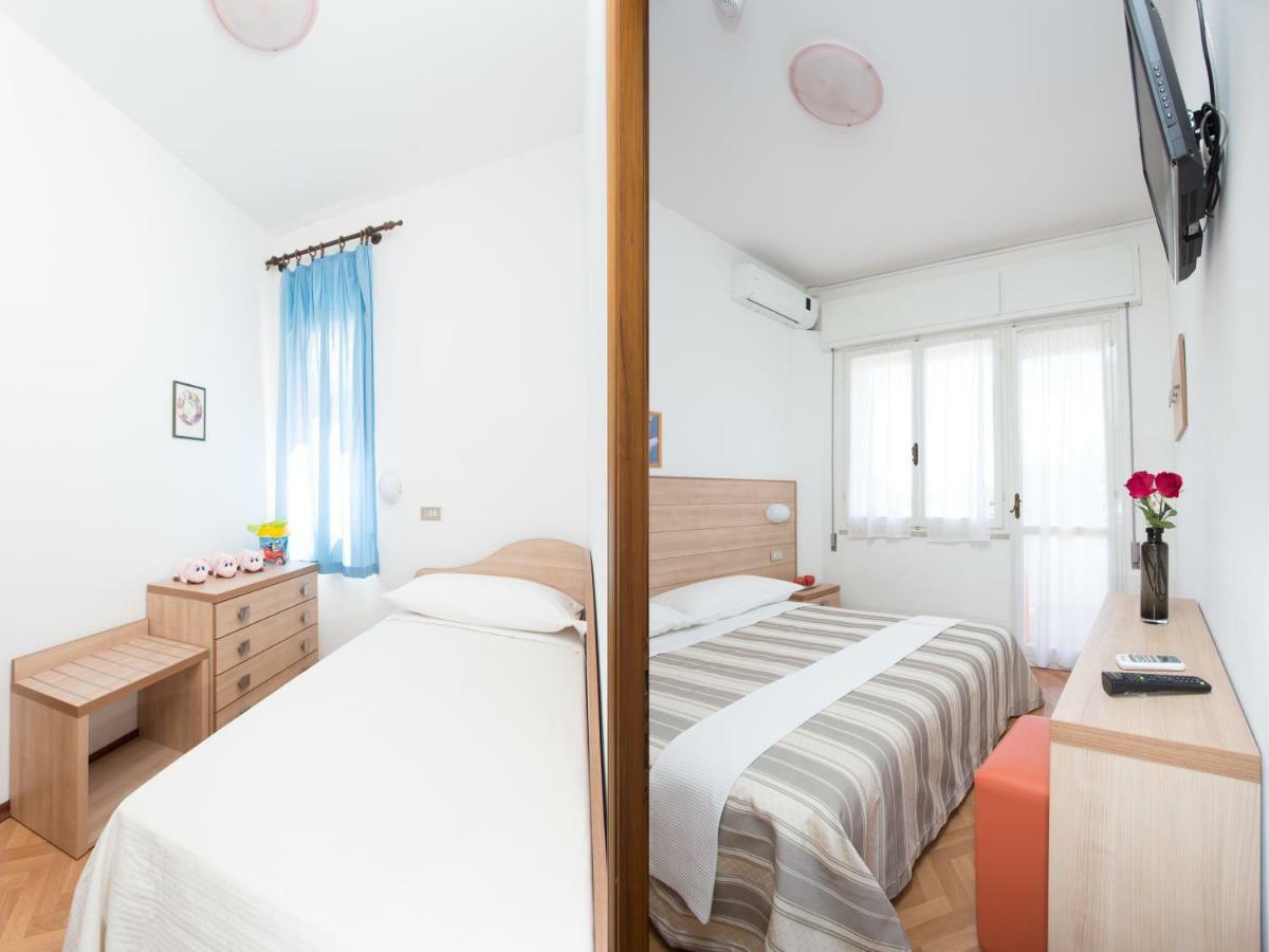 Hotel Meeting Cesenatico Eksteriør billede